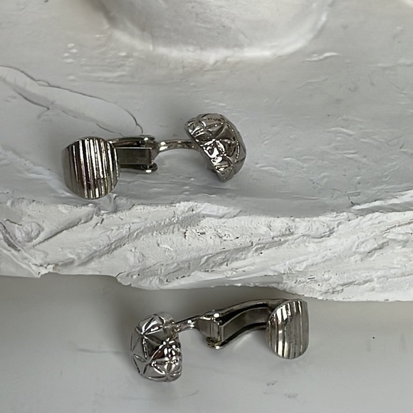 Vintage Clip On Silver Tone Earrings Star Design - Picture 5 of 9